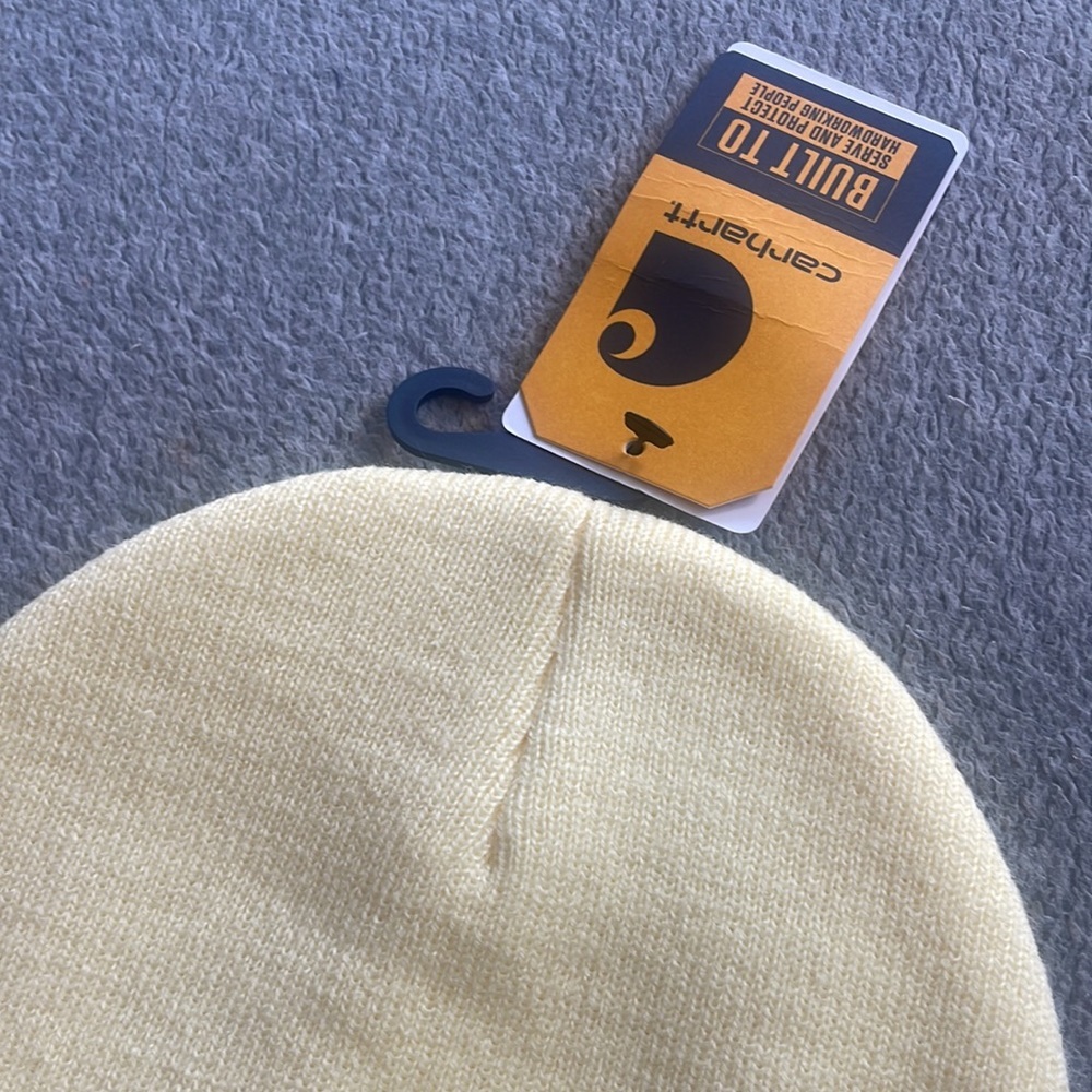 - ❤️NEW❤️ RARE  YELLOW Carhartt watch Beanie New with Tags - Picture 5 of 7